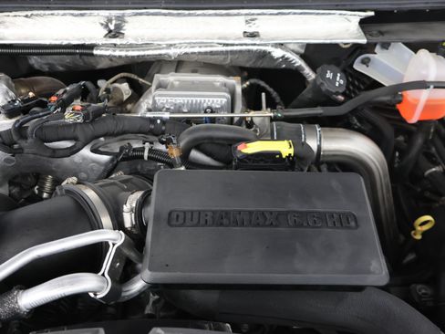 Used 2020 Chevrolet Silverado 2500 LTZ w/ Z71 Off-Road Package AWD/4WD image 19
