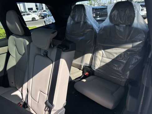 New 2026 Volvo XC90 B6 Plus image 18