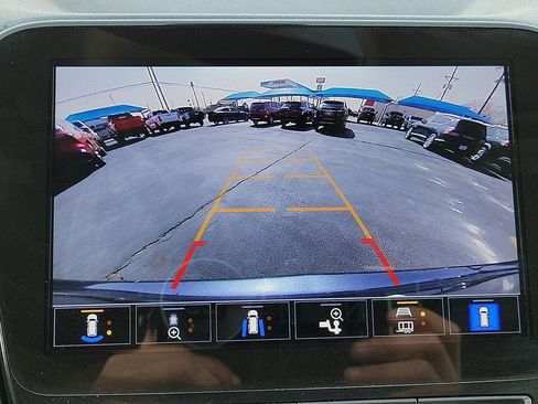 Used 2022 Chevrolet Equinox Premier FWD image 14