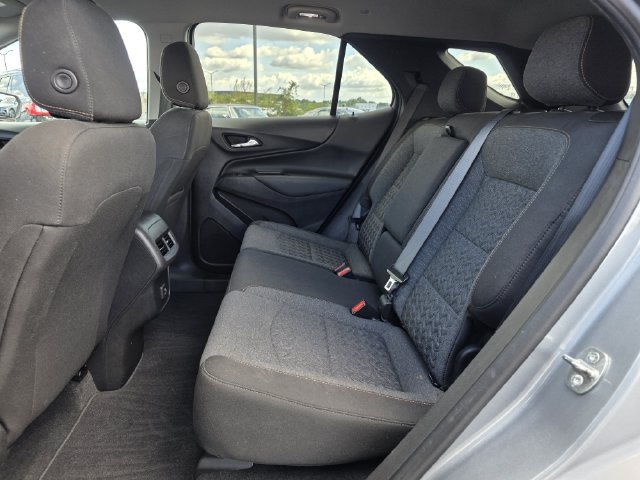 Used 2023 Chevrolet Equinox LT w/ Driver Convenience Package AWD/4WD image 18