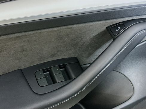 Used 2023 Tesla Model 3 Standard Range RWD image 15