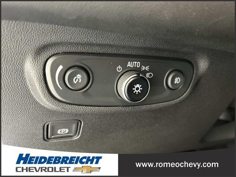 Used 2024 GMC Terrain AT4 w/ LPO, Floor Liner Package AWD/4WD image 31