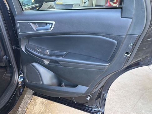 Used 2024 Ford Edge SEL AWD/4WD image 15