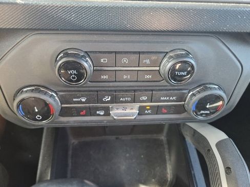 Used 2022 Ford Bronco Outer Banks w/ Sasquatch Package image 16