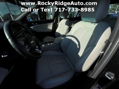 Used 2023 Genesis G70 2.0T image 14