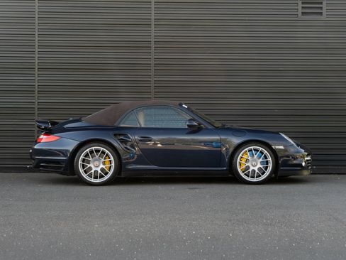 Used 2011 Porsche 911 Turbo S AWD/4WD image 9