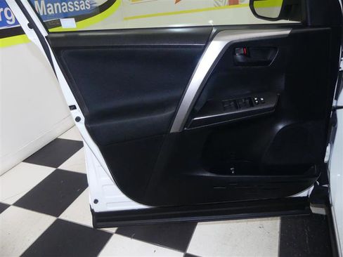 Used 2017 Toyota RAV4 LE image 20