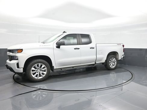 Used 2021 Chevrolet Silverado 1500 Custom image 18
