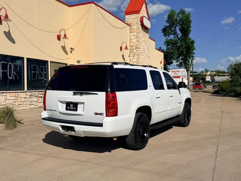 Used 2014 GMC Yukon XL SLT RWD image 5