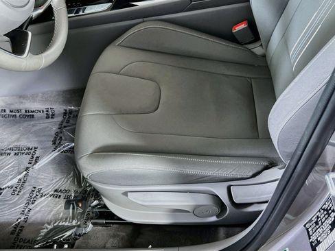Used 2023 Hyundai Elantra SEL w/ Convenience Package FWD image 19