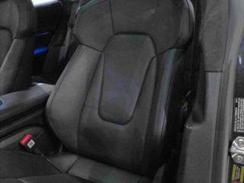 Used 2020 Porsche Taycan Turbo AWD/4WD image 13