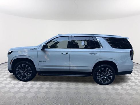 Used 2025 Chevrolet Tahoe High Country RWD image 8