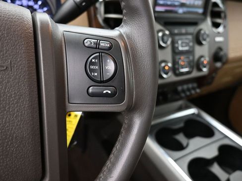 Used 2015 Ford F250 Lariat w/ Lariat Ultimate Package image 31