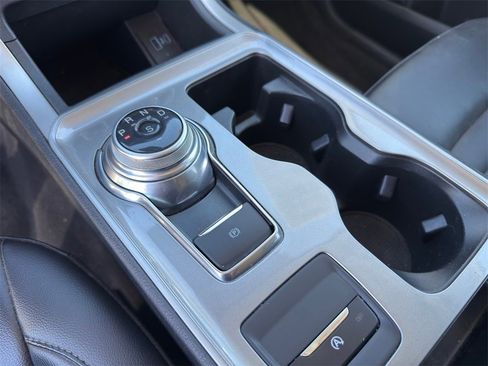 Used 2024 Ford Edge SEL image 12