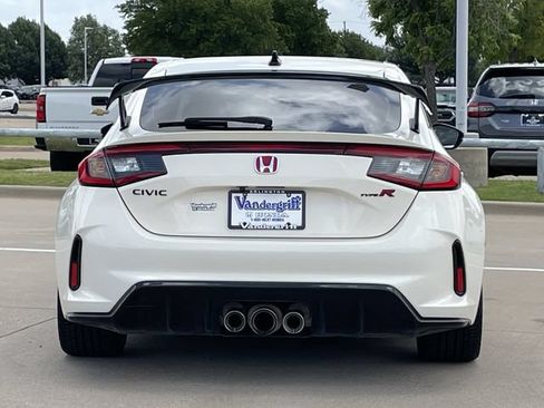 Used 2024 Honda Civic Type R image 5
