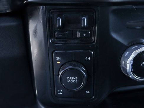 Used 2023 Ford F350 Lariat w/ Tow Technology Package image 34