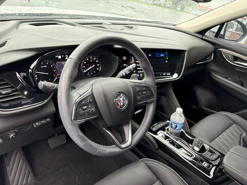 Used 2023 Buick Envision Avenir FWD image 4