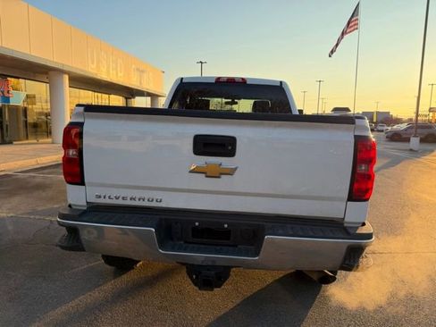 Used 2018 Chevrolet Silverado 2500 W/T w/ WT Convenience Package image 5