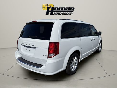 Used 2020 Dodge Grand Caravan SXT FWD image 5