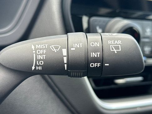 Used 2026 Toyota Grand Highlander XLE image 40