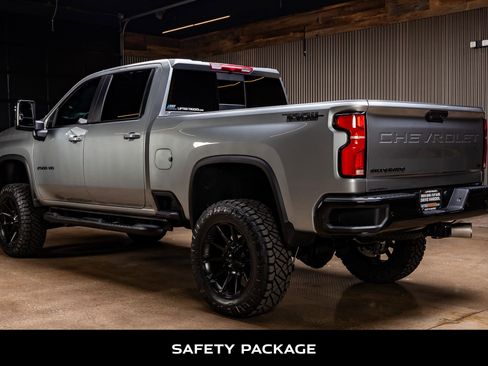 Used 2025 Chevrolet Silverado 2500 LT w/ Trail Boss Package image 7