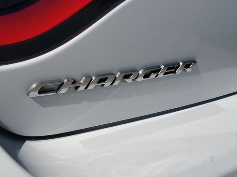 Used 2022 Dodge Charger SXT image 7