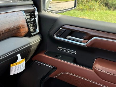New 2025 GMC Sierra 1500 Denali Ultimate image 33