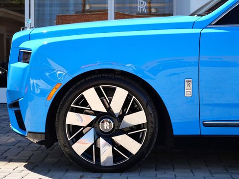 Certified 2026 Rolls-Royce Cullinan AWD/4WD image 11