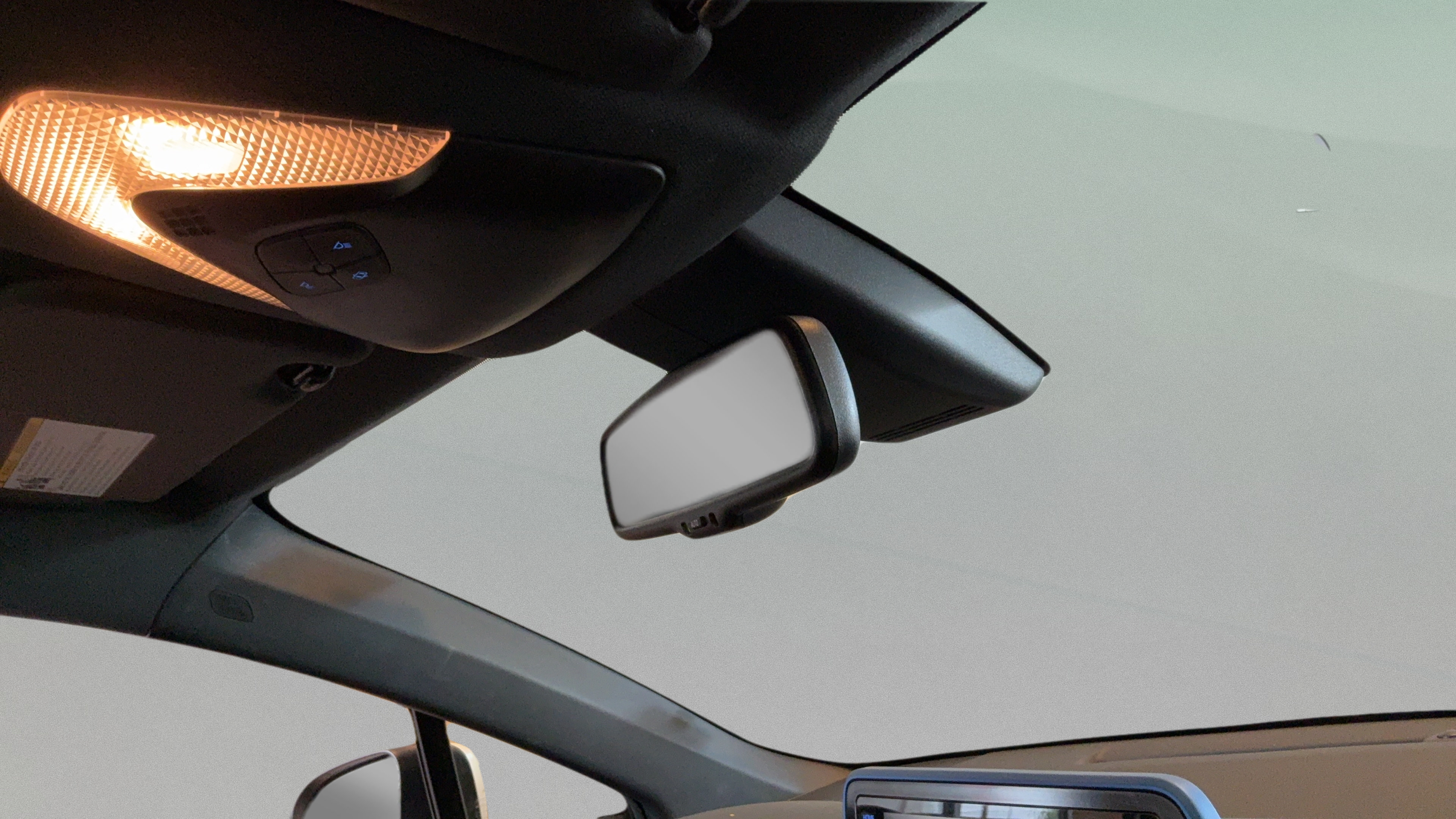 Used 2019 Toyota C-HR XLE FWD image 35