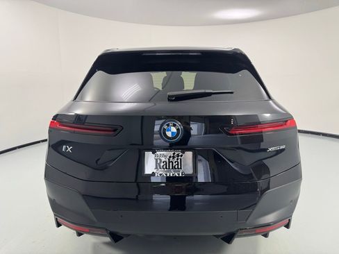 Used 2024 BMW iX xDrive50 w/ Convenience Package AWD/4WD image 6