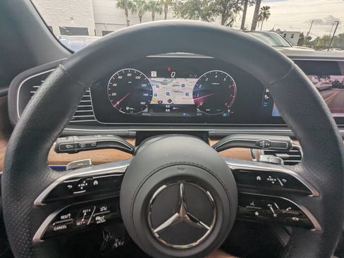 Used 2025 Mercedes-Benz GLS 450 4MATIC w/ AMG Line Exterior image 14