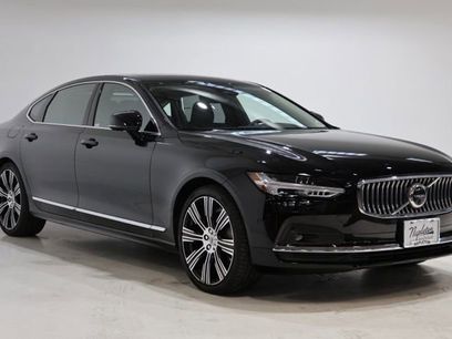 Used 2023 Volvo S90 B6 Ultimate w/ Lounge Package