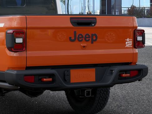New 2026 Jeep Gladiator Rubicon AWD/4WD image 13