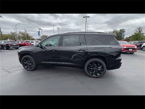 Certified 2024 Chevrolet Traverse RS image 5