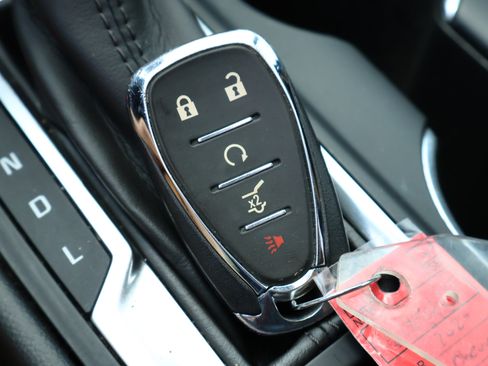 Used 2020 Chevrolet Equinox Premier FWD image 28