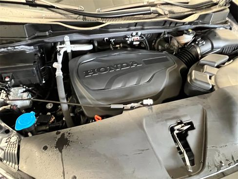 New 2026 Honda Odyssey Touring image 12