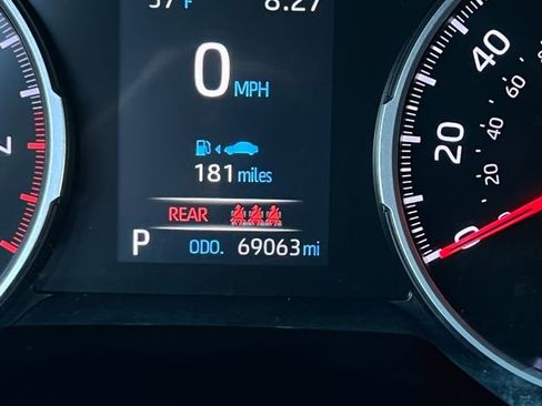 Used 2020 Toyota RAV4 XLE image 22