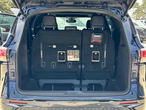 Certified 2026 Toyota Sienna XSE FWD image 15