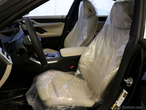 New 2026 BMW i4 xDrive40i w/ M Sport Package AWD/4WD image 11