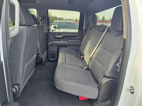 Used 2024 Chevrolet Silverado 2500 LT image 15