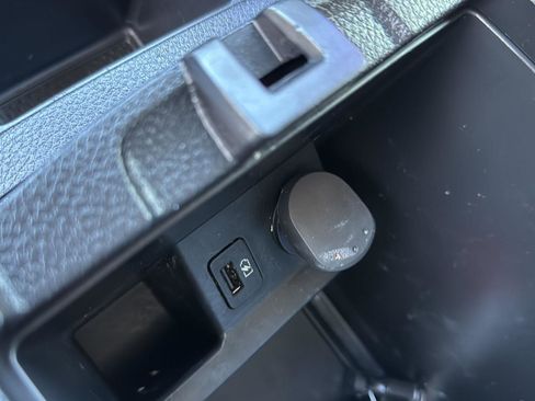 Used 2019 Nissan Rogue Sport SV AWD/4WD image 31