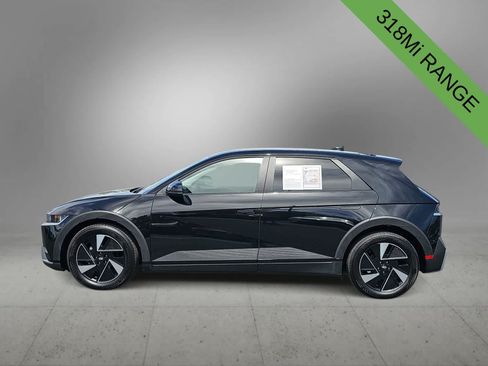 Used 2025 Hyundai Ioniq 5 SE RWD image 5