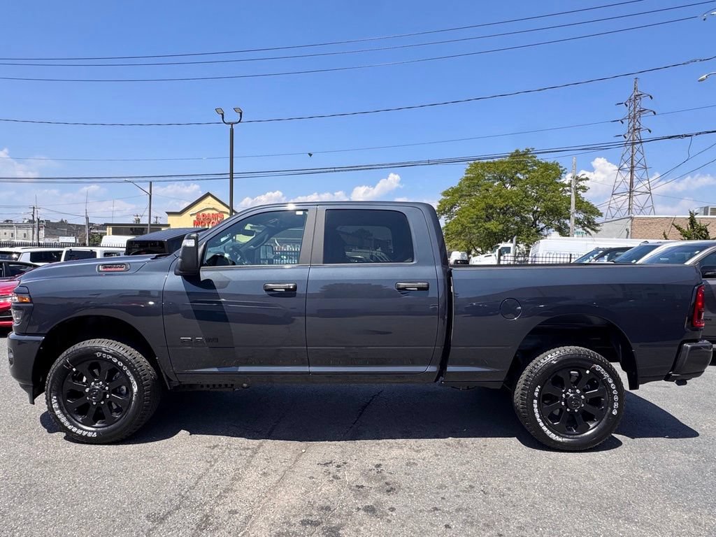 New 2026 RAM 2500 Big Horn AWD/4WD image 4