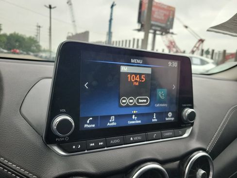 Used 2025 Nissan Sentra SV FWD image 24