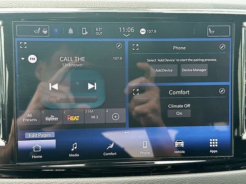 Used 2024 Chrysler Pacifica Touring-L FWD image 15