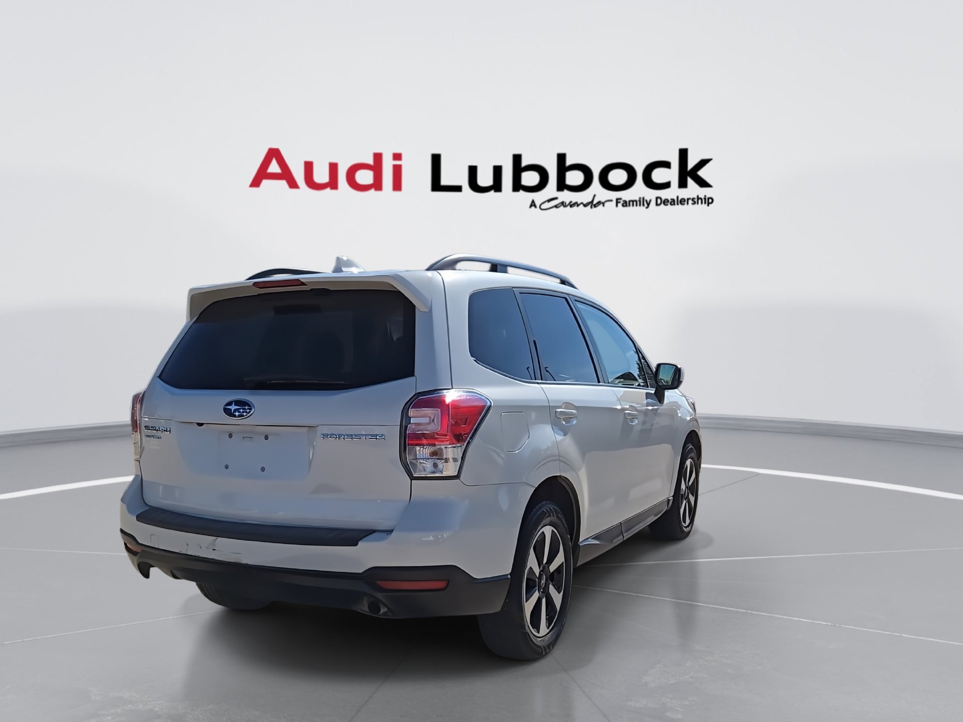 Used 2018 Subaru Forester 2.5i Premium AWD/4WD image 8