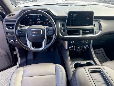 Used 2022 GMC Yukon SLT w/ SLT Luxury Package image 25