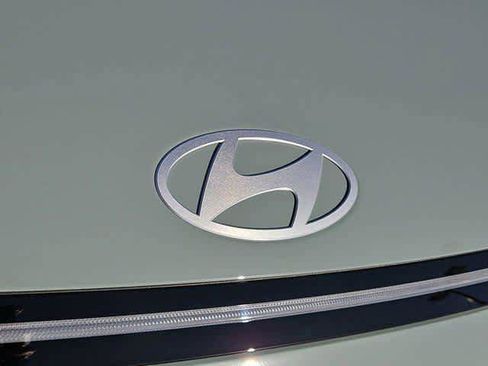 New 2026 Hyundai Kona SE image 11