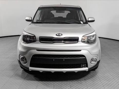 Used 2018 Kia Soul + FWD image 12
