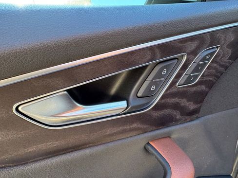 Used 2021 Audi Q8 Premium Plus image 20